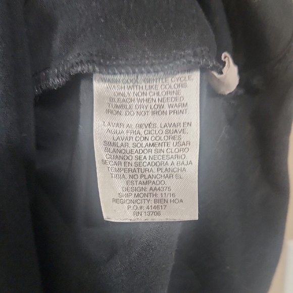 Adidas Black Sleeveless Tank Top with Gray Branding - Picture 2 of 11